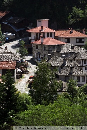 Schiroka Luka: Ursprüngliche bulgarische Architektur 